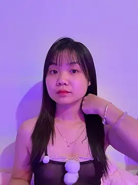 Maeve2k5 online show from September 13, 2025, 11:48 pm