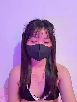 Maeve2k5 online show from September 22, 2025, 2:13 am