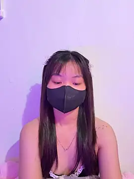 Maeve2k5 online show from September 25, 2025, 9:51 pm