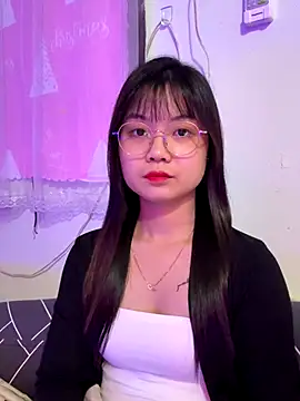 Maeve2k5 online show from November 1, 2025, 11:01 am