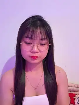 Maeve2k5 online show from November 5, 2025, 2:44 am