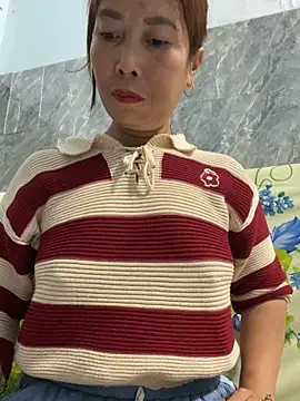 Linaannn online show from February 2, 2026, 12:20 am