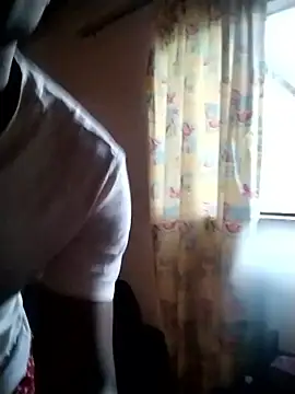 Convertiblechulo online show from January 6, 2026, 3:32 am