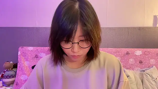 Ashepova000 online show from December 4, 2024, 1:09 pm