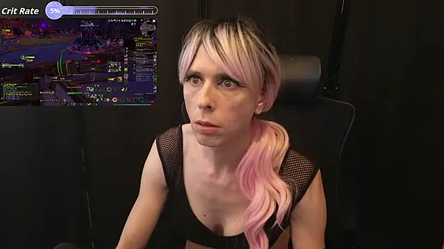 Snapshot of april_show_her chatting on September 13, 2025, 4:40 pm april show her online show from September 13, 2025, 4:40 pm