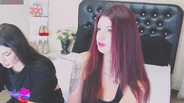 Allisonn223 online show from April 21, 2026, 12:22 pm