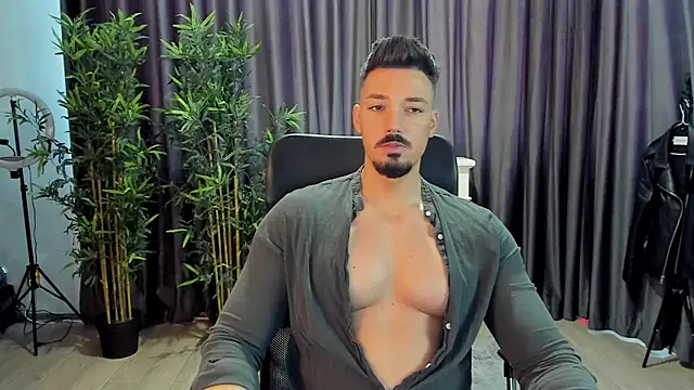 HaydenSpearss online show from February 22, 2025, 7:34 am