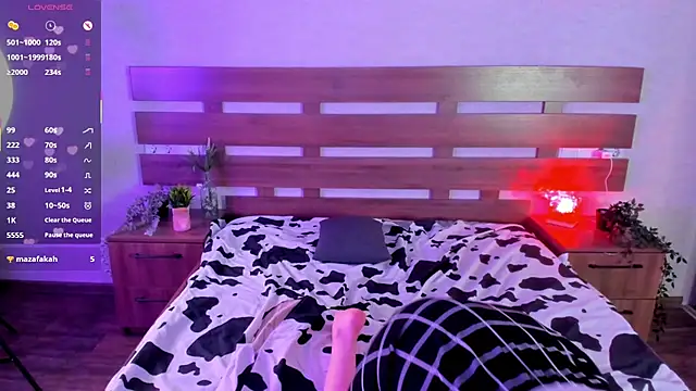 AgataBella online show from October 9, 2025, 10:30 pm