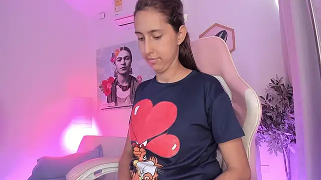 Snapshot of aleja_rythm chatting on March 16, 2025, 9:37 pm aleja rythm online show from March 16, 2025, 9:37 pm