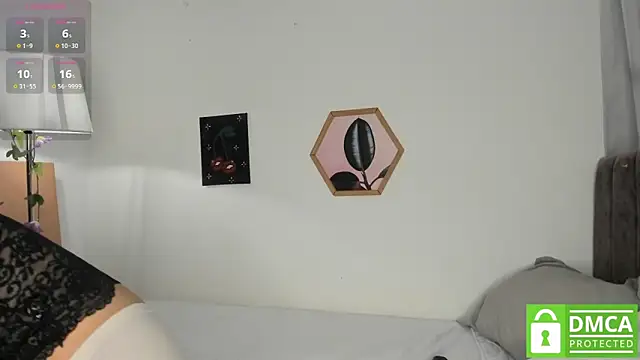 Snapshot of aleja_rythm chatting on October 20, 2025, 7:25 pm aleja rythm online show from October 20, 2025, 7:25 pm