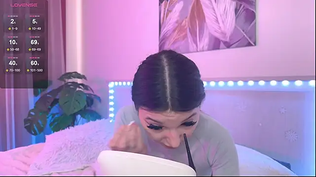 Veronica leal online show from April 28, 2026, 11:15 am