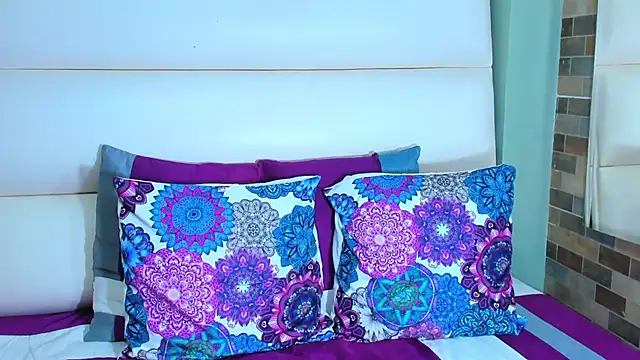 Hanah Greey online show from February 24, 2025, 4:04 pm