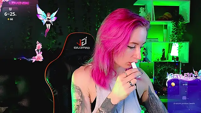  HelenCarter online show from February 2, 2025, 8:41 pm