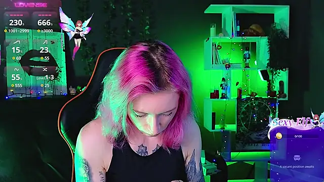  HelenCarter online show from February 28, 2025, 8:28 pm