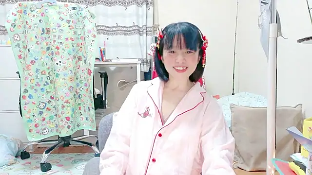 Snapshot of renapiyon8182 chatting on June 12, 2026, 8:30 pm renapiyon8182 online show from June 12, 2026, 8:30 pm
