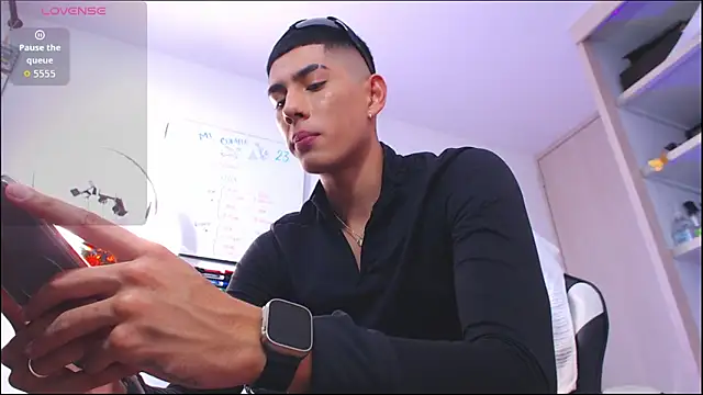 Snapshot of Valerio_20 chatting on April 17, 2026, 9:51 pm Valerio 20 online show from April 17, 2026, 9:51 pm