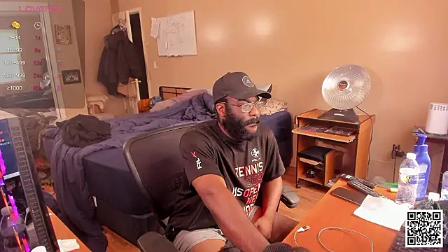 MrChuckDailyXXX online show from December 3, 2024, 2:05 pm