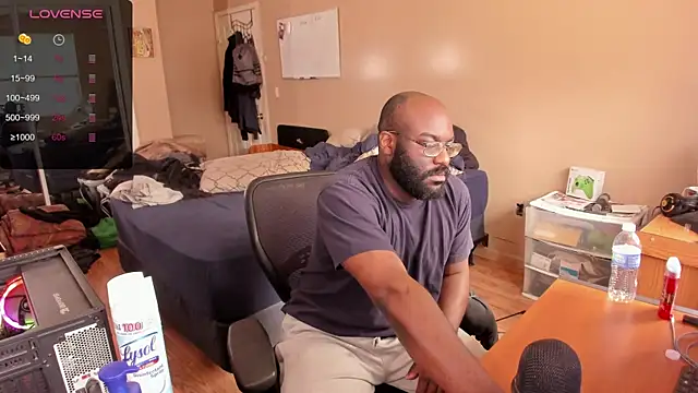 MrChuckDailyXXX online show from March 14, 2025, 1:35 pm