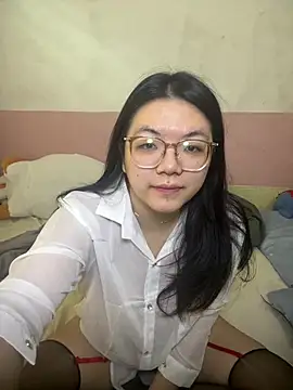 liu195874 online show from February 14, 2026, 7:27 am