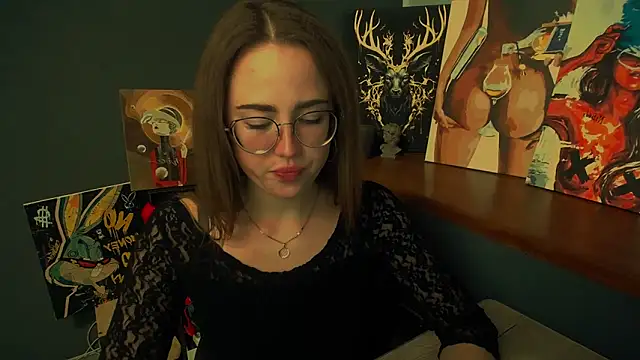 luxie milady online show from April 21, 2026, 1:39 pm