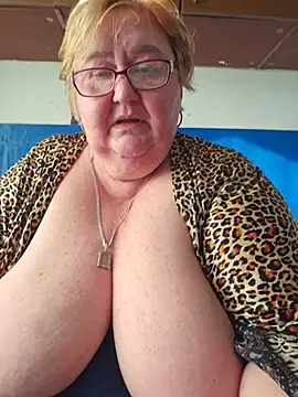 Snapshot of Awn290668 chatting on July 13, 2026, 4:21 pm Awn290668 online show from July 13, 2026, 4:21 pm