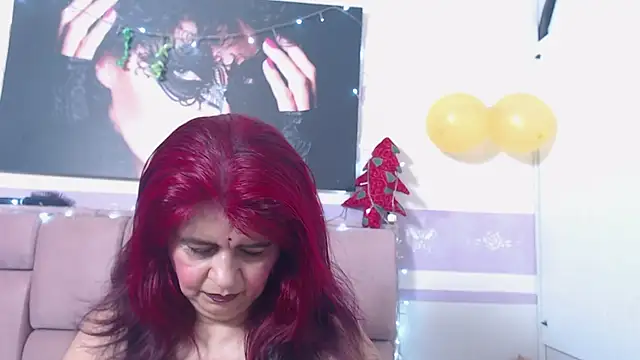 RoxetteMature online show from November 30, 2025, 12:20 pm