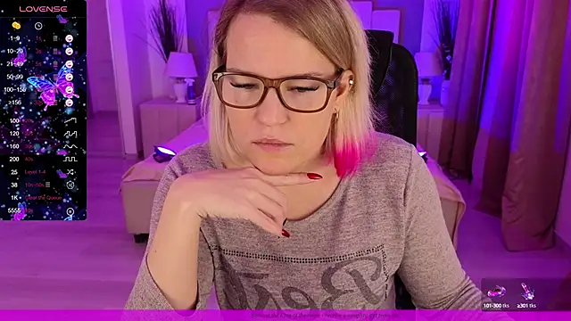 EVAshinyGIRL online show from December 21, 2024, 7:56 am