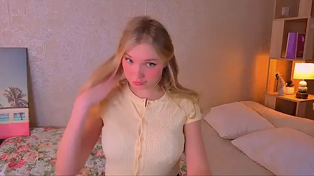 BoysLoveBlondee online show from February 18, 2026, 7:26 am