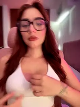 veronicaapink online show from October 26, 2025, 8:48 pm