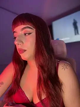 veronicaapink online show from December 19, 2025, 11:12 pm