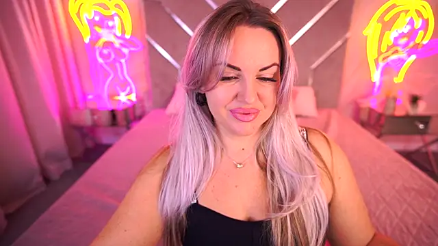 KiraCandyS online show from November 7, 2025, 12:21 am