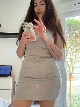 Eyline online show from April 19, 2026, 8:46 am