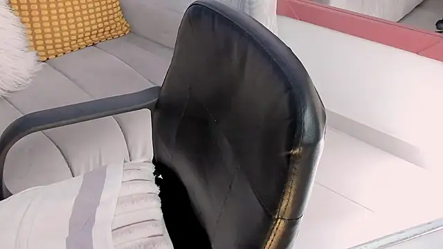 Pamela Rosal online show from March 15, 2025, 4:10 pm