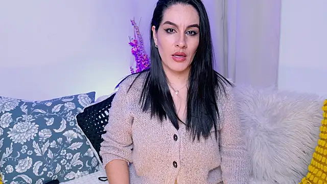 Pamela Rosal online show from October 1, 2025, 11:33 pm