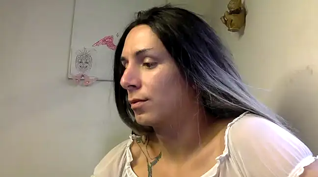 Thematrioshkaoficial24 online show from January 1, 2025, 10:35 pm