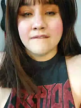 ItsNaiixa online show from October 21, 2025, 10:32 pm