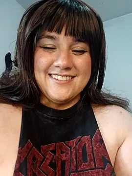 ItsNaiixa online show from April 11, 2026, 7:45 am