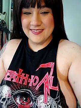 ItsNaiixa online show from April 18, 2026, 7:07 pm