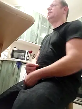 lobito1997 online show from January 17, 2026, 8:41 am