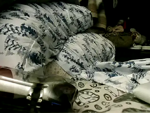 WHITEDAROSE online show from February 4, 2025, 12:19 am