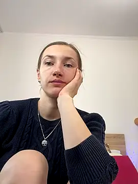 Snapshot of KateRedgar chatting on September 30, 2025, 1:05 pm KateRedgar online show from September 30, 2025, 1:05 pm