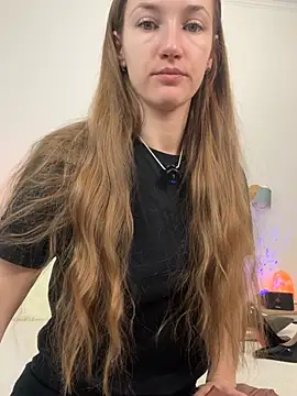 Snapshot of KateRedgar chatting on February 2, 2026, 1:32 pm KateRedgar online show from February 2, 2026, 1:32 pm