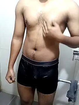 hottboy 39 online show from January 6, 2025, 11:29 am