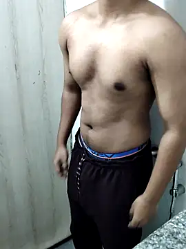 Snapshot of hottboy_39 chatting on February 11, 2026, 10:20 am hottboy 39 online show from February 11, 2026, 10:20 am