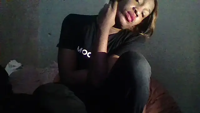 Moorella1 online show from September 26, 2025, 8:46 pm