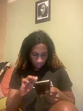 Moorella1 online show from April 6, 2026, 6:03 am