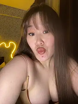 Snapshot of your_toxic_cum chatting on February 22, 2026, 7:23 pm your toxic cum online show from February 22, 2026, 7:23 pm