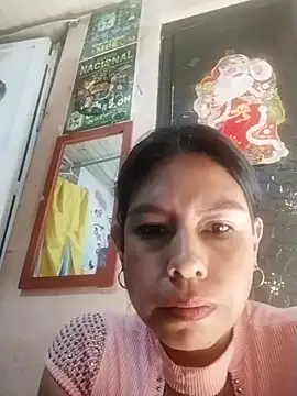 Alanagracia online show from December 17, 2025, 1:06 pm