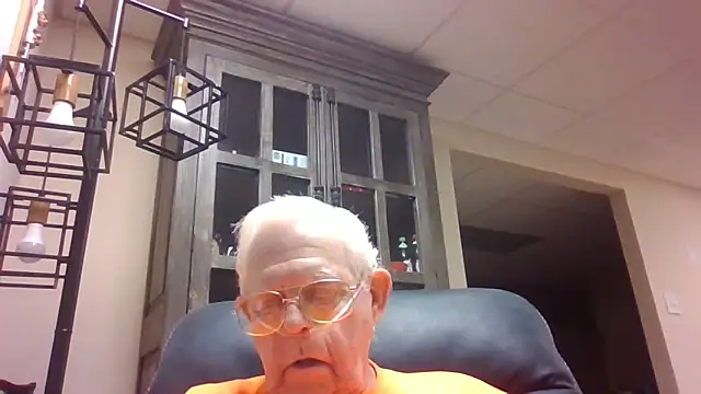 bootlegmanz online show from December 22, 2025, 9:23 pm