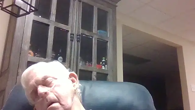 bootlegmanz online show from February 10, 2026, 4:11 pm